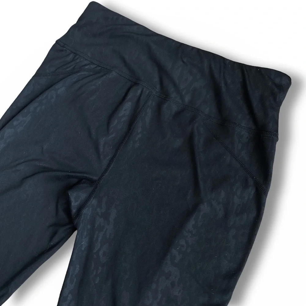 Sweaty Betty All Day Leggings Full Length Black Embossed Wild Side Sz XS - Picture 9 of 10